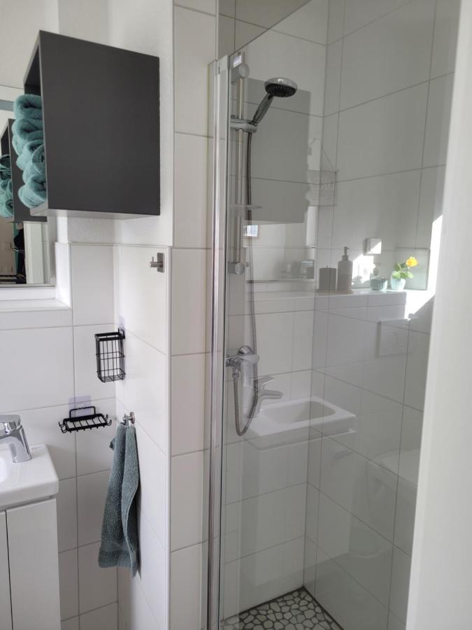 Lin'S Place - Private Room With Bath Near Fair Hannover Exterior foto